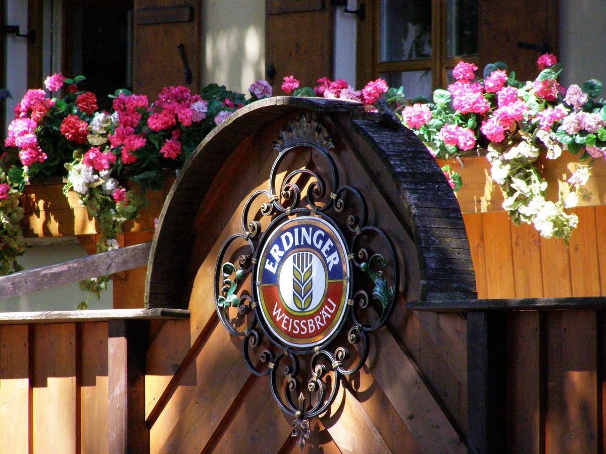 Hotel & Gaststaette Zum Erdinger Weissbraeu Munique Exterior foto