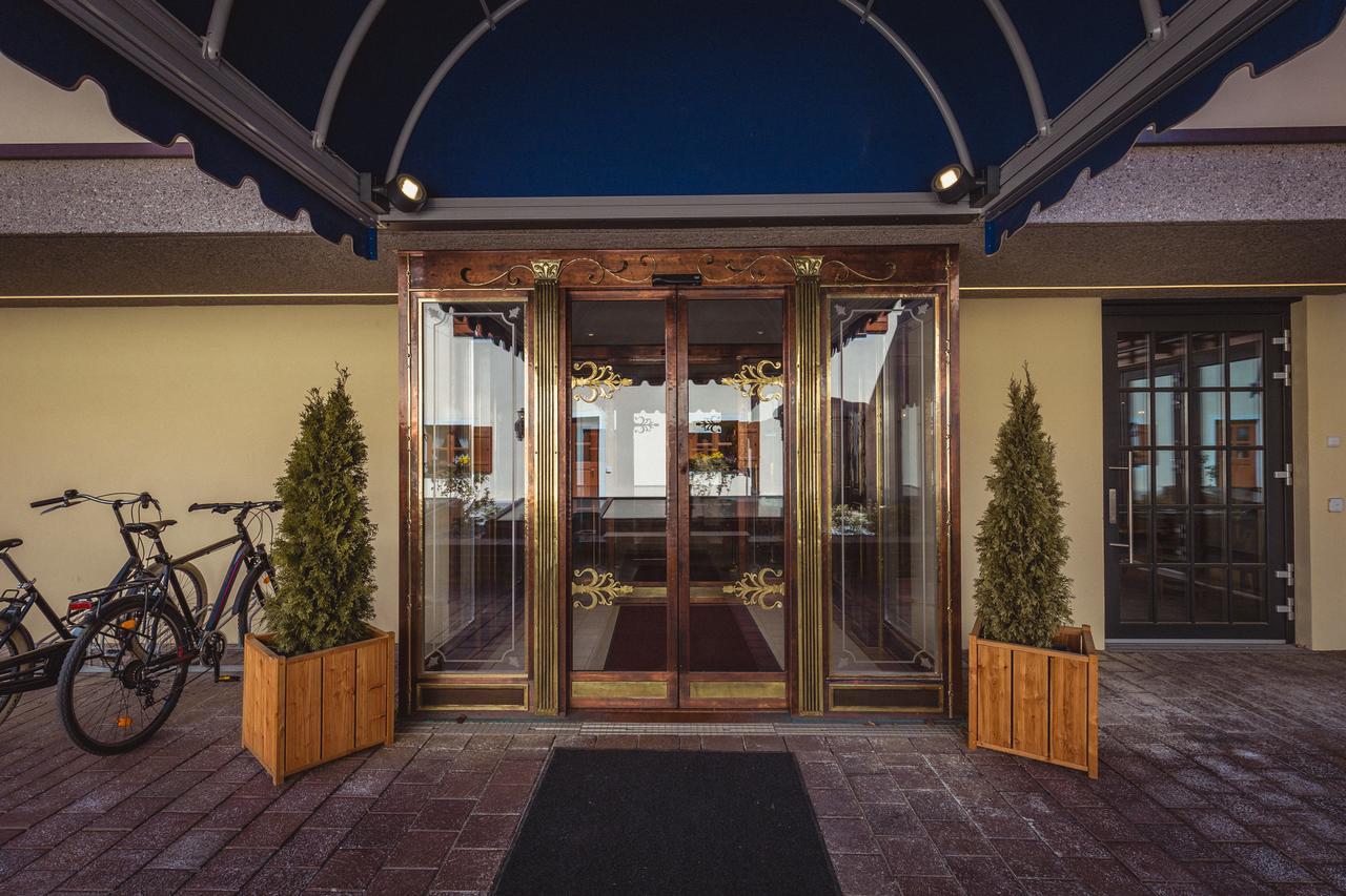 Hotel & Gaststaette Zum Erdinger Weissbraeu Munique Exterior foto